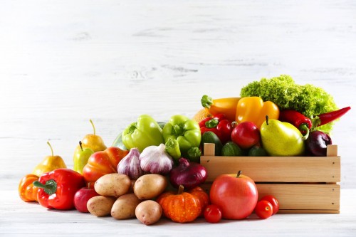 Выбираем фрукты и овощи в летний период